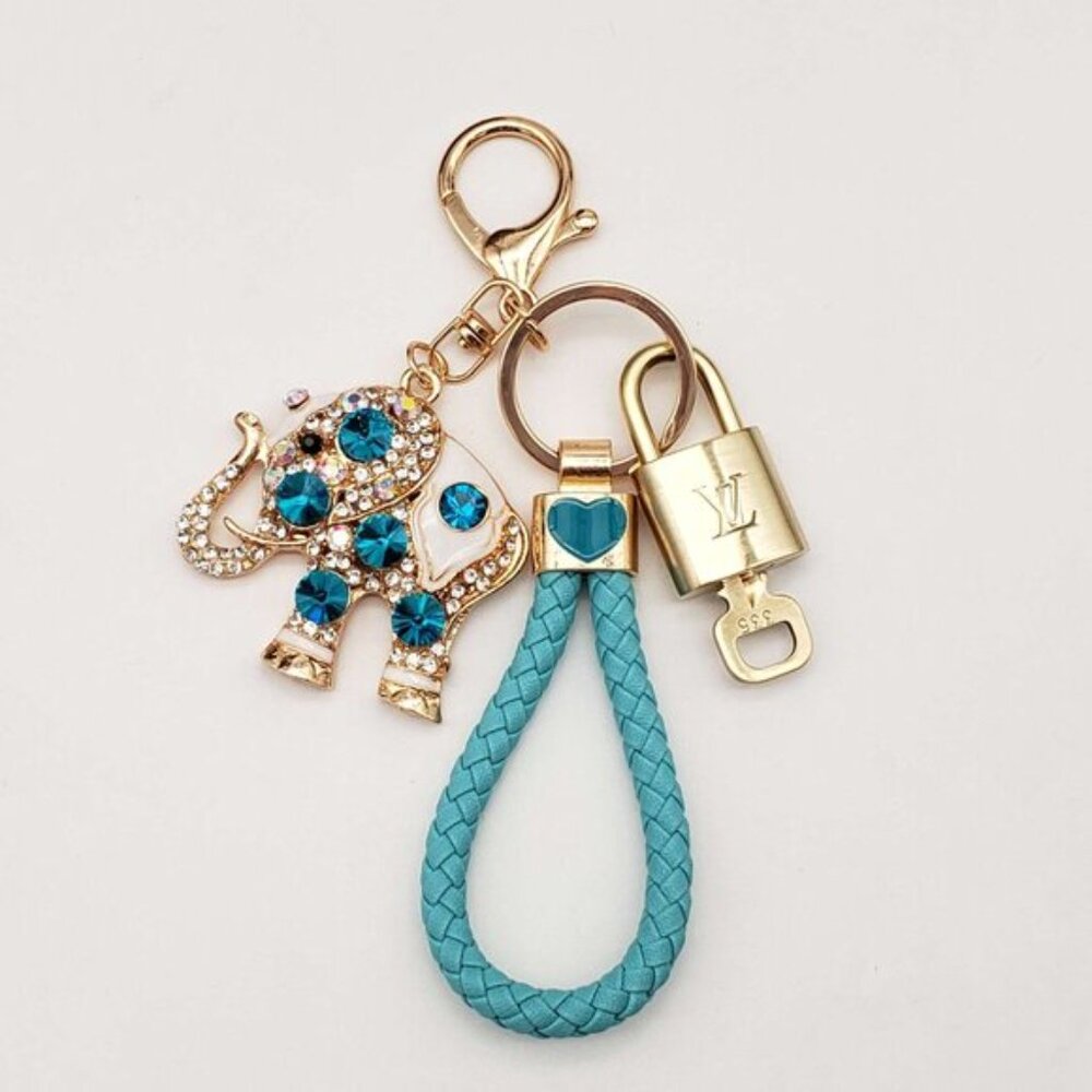 LV Gold Padlock Authentic 🔑 Luxury Bag Charm w/ Unbranded Elephant  Keychain